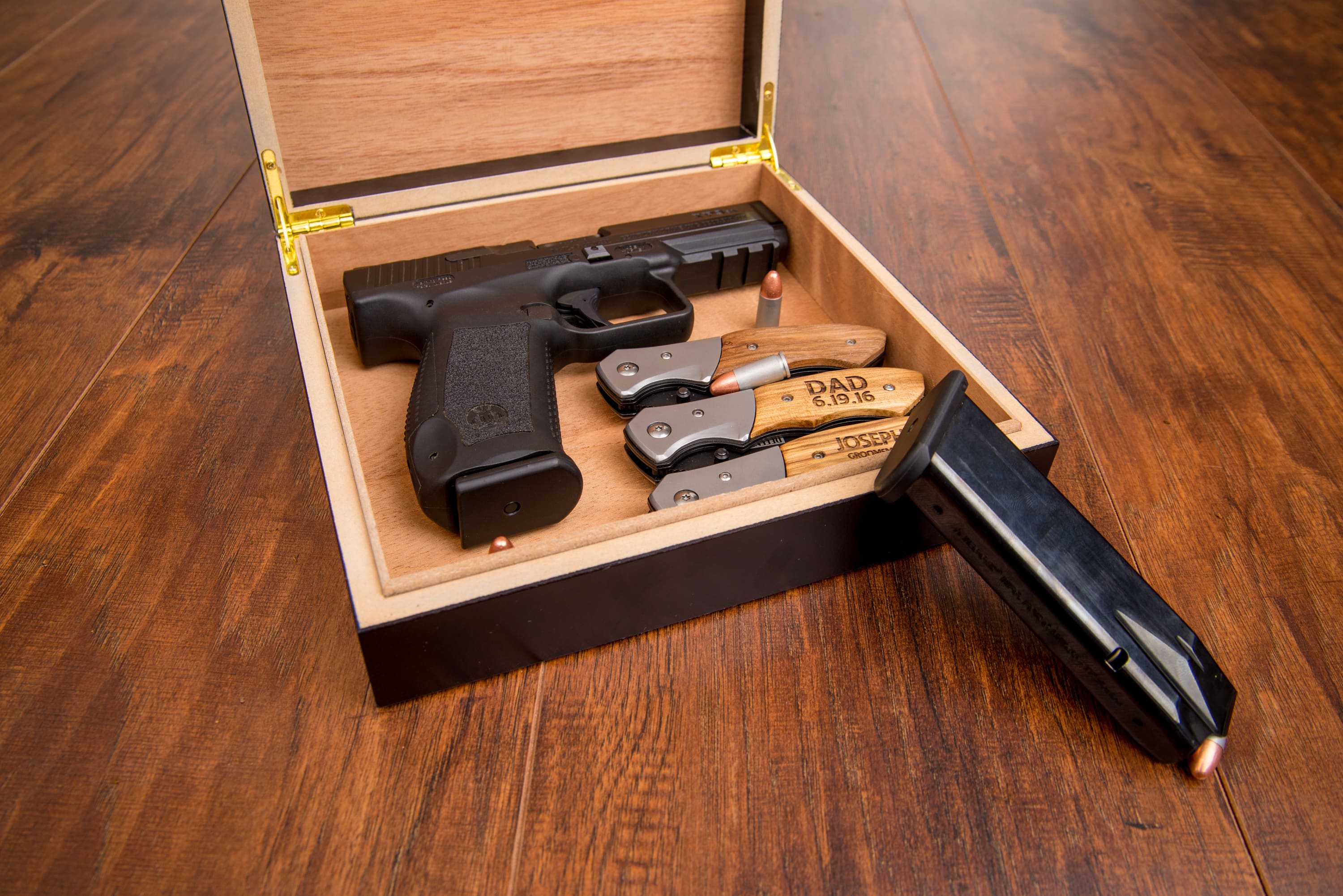 Classy Wood Boxes for Wedding